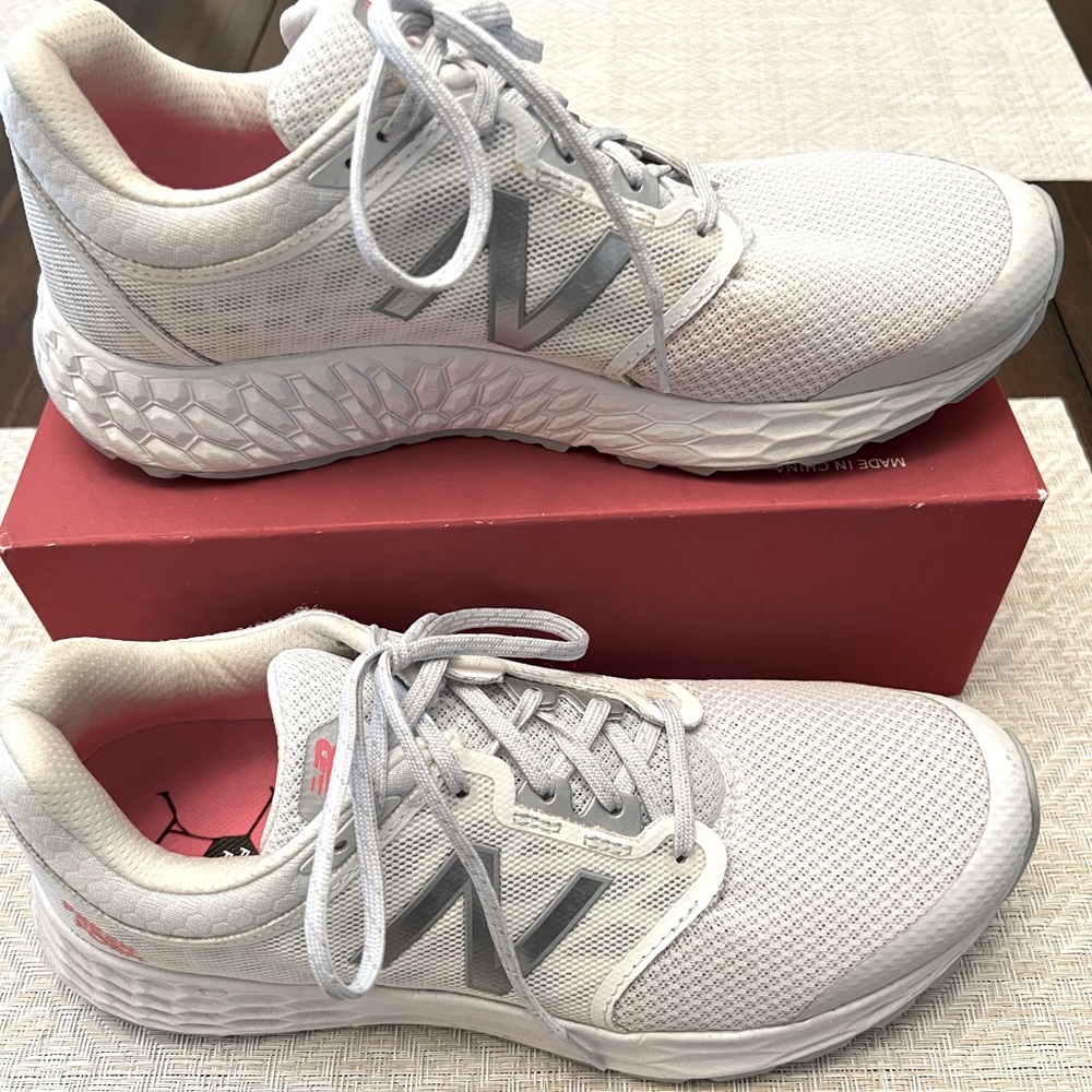 WOMENS NEW BALANCE TENNIS SHOES, WW165SP, Size 10 2A